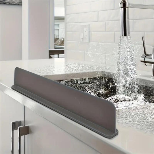 Silicone Sink Splash Guard – Non-Slip Water Barrier with Suction Cups for Kitchen Sinks, Dishwashing & Countertops – Prevents Water Splashes, Ideal for Home Cooks & Cleaners